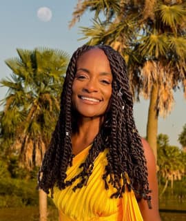 Izaline Calister